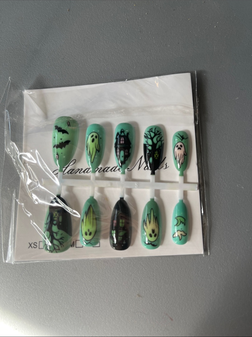 Halloween press on nails